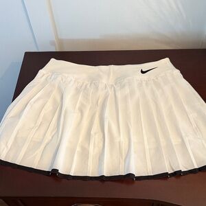 Nike Women's White Tennis Skirt
